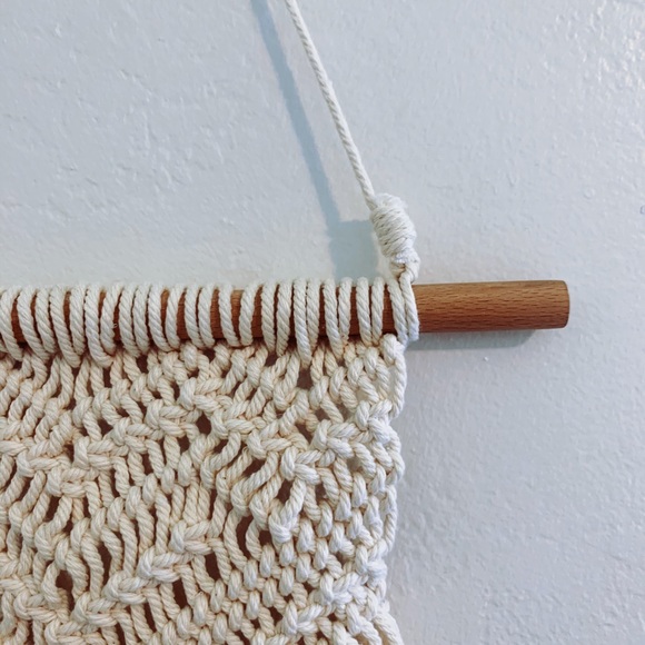 Hand made macrame wall hanging - one of a kind - Picture 4 of 4